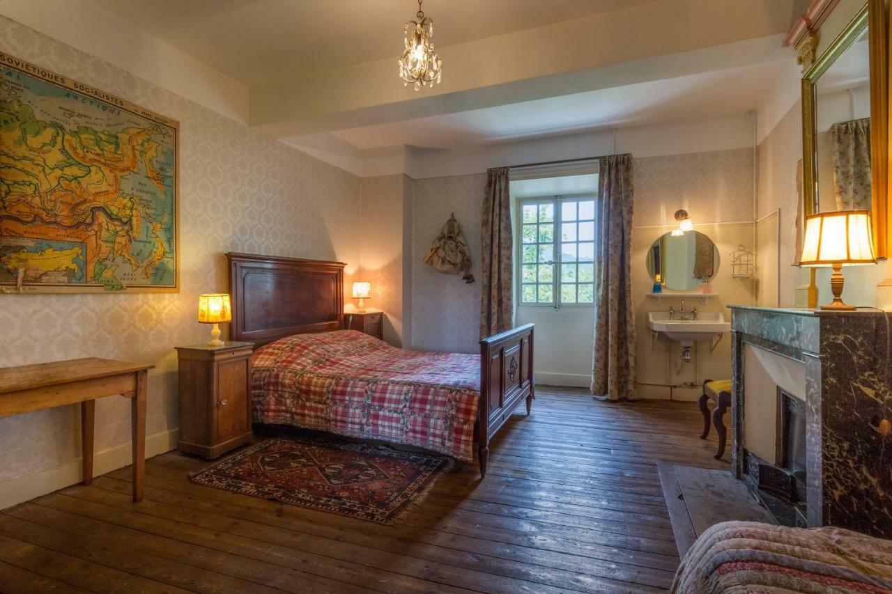 Domaine De L'Amiral Bed & Breakfast Saint-Laurent-du-Pape Exterior foto